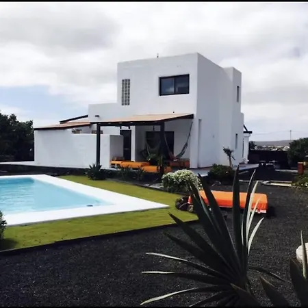 Ballena Lajares